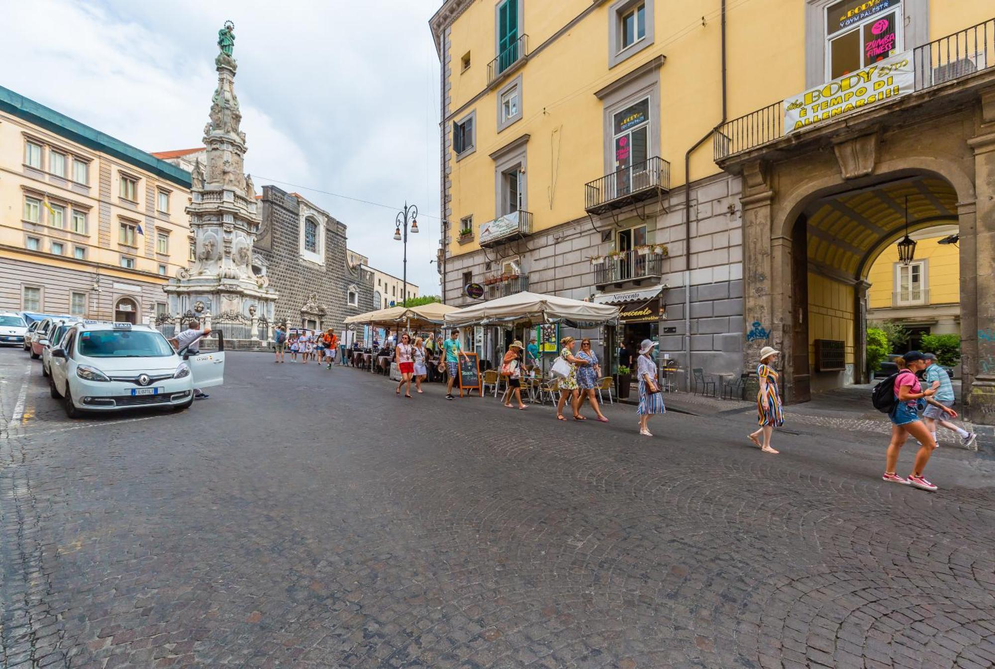 Residenza Trinita Maggiore Nápoly Kültér fotó